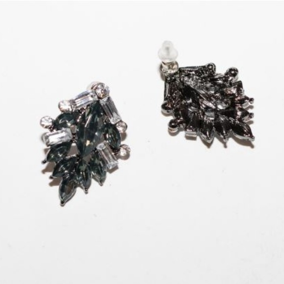 NEW!  Jewel Post Earring - Picture 2 of 2